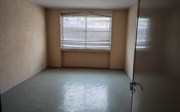 Property slide 6