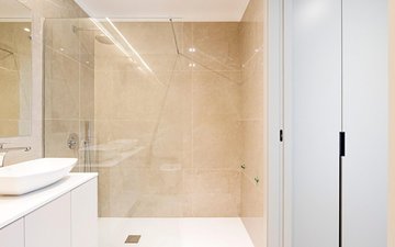 Property slide 21