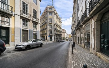 Property slide 17