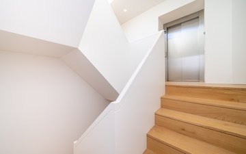Property slide 32
