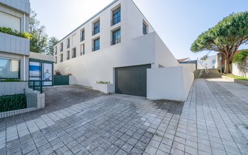 Property slide 44