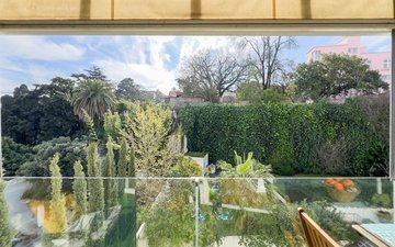 Property slide 32
