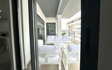 Property slide 21