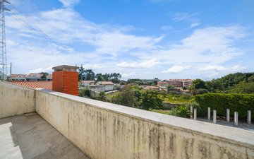 Property slide 33