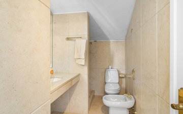 Property slide 22