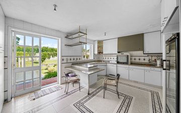Property slide 25