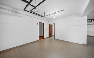 Property slide 44
