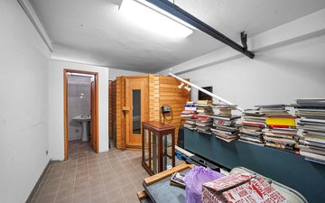 Property slide 43