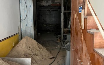 Property slide 16