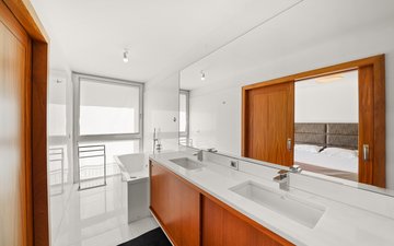 Property slide 39