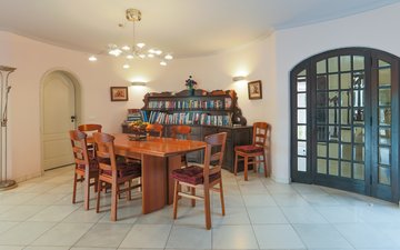 Property slide 8