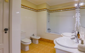 Property slide 21