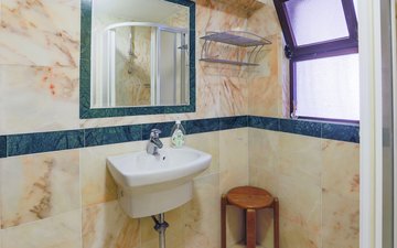 Property slide 39