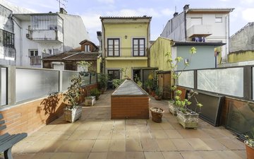 Property slide 21