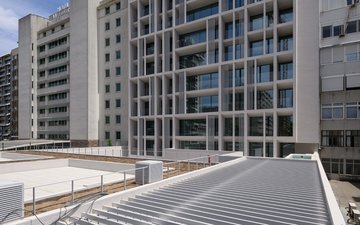 Property slide 32