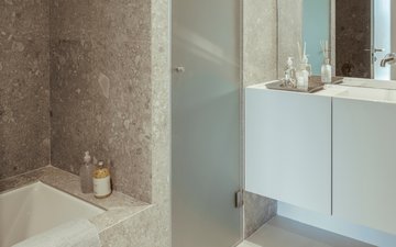 Property slide 17