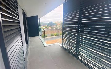 Property slide 16