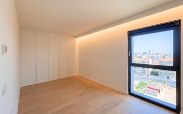 Property slide 39