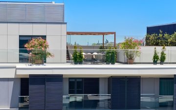 Property slide 62