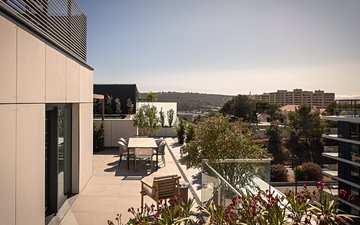 Property slide 25