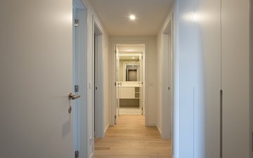 Property slide 60