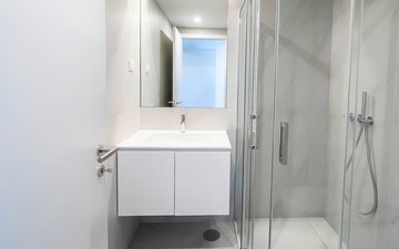 Property slide 21
