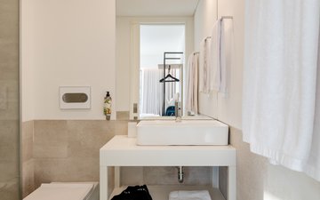 Property slide 20