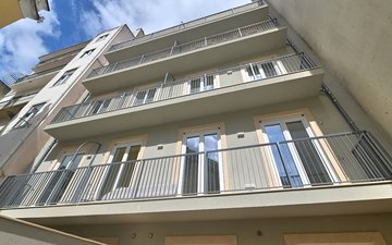 Property slide 21