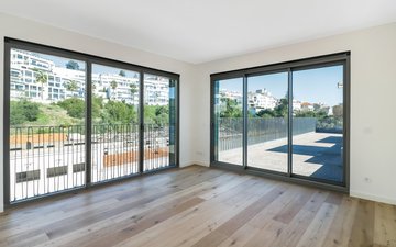 Property slide 25