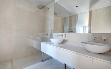 Property slide 20