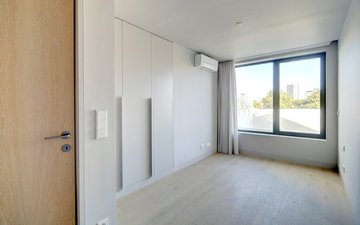 Property slide 22