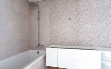 Property slide 22