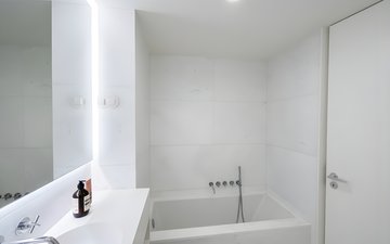 Property slide 16