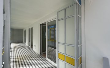 Property slide 18