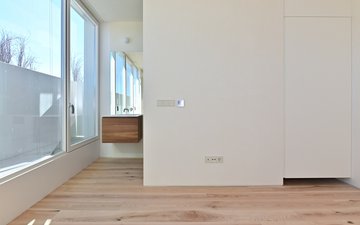 Property slide 16