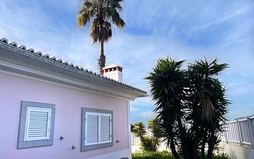 Property slide 23