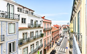 Property slide 20