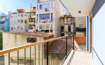 Property slide 22