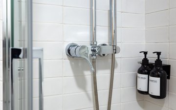Property slide 32