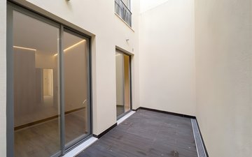 Property slide 16