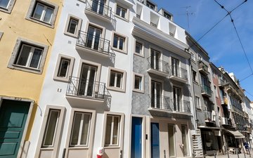 Property slide 21
