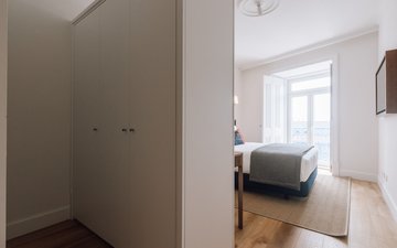 Property slide 32