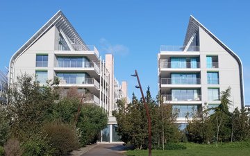 Property slide 22