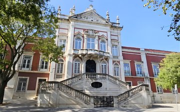 Property slide 17
