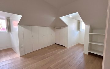Property slide 10