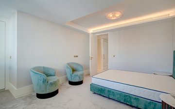 Property slide 40