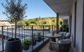 Property slide 18