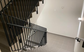 Property slide 10