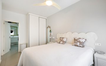 Property slide 18