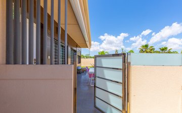 Property slide 32